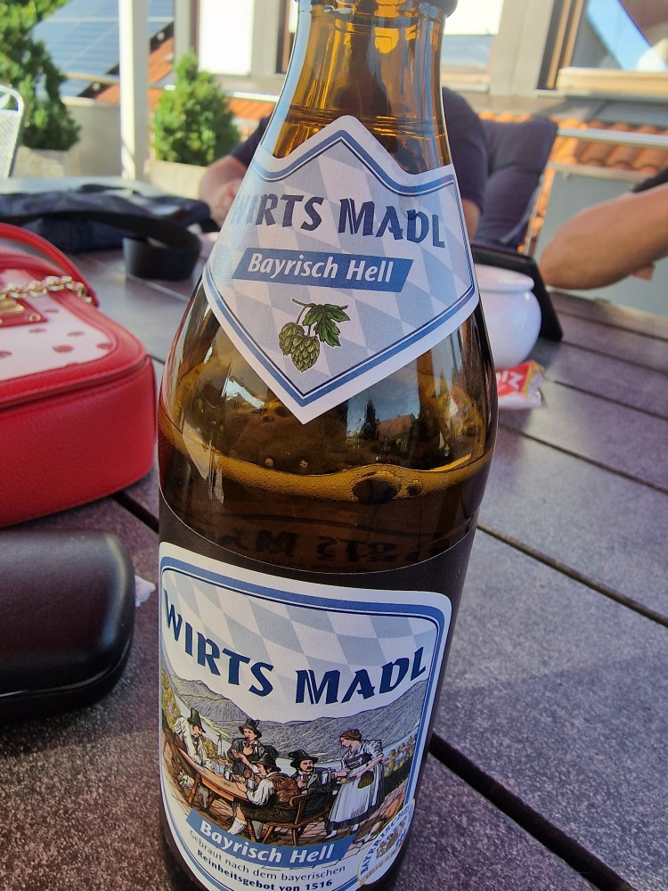 Wirts madl Bayrisch Hell